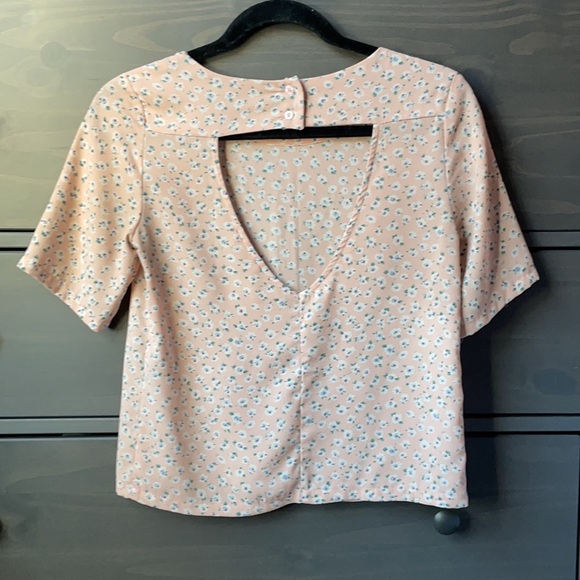 Pink floral top - Picture 2 of 4